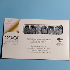 COLOR STREET NAIL POLISH "Ice Ice Baby" Glitter